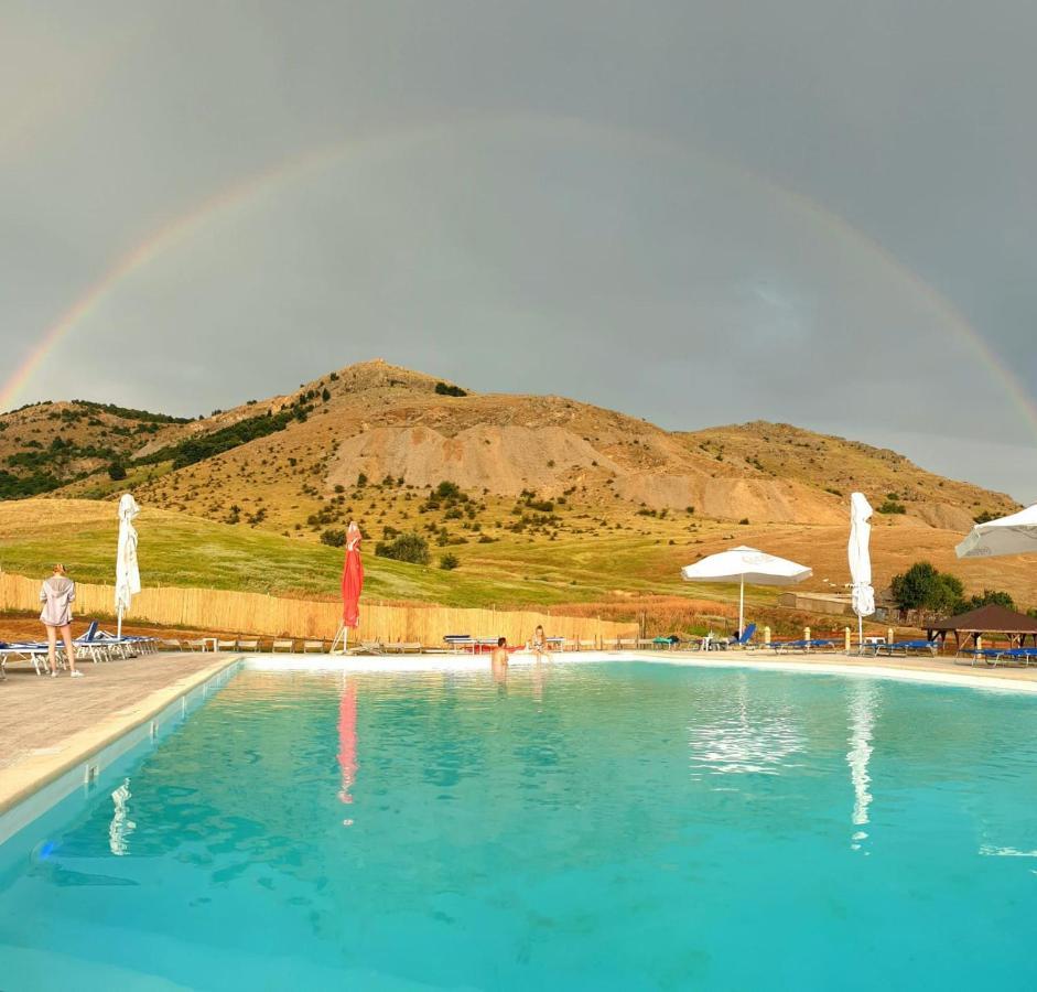 Hotel Relax à Greci Extérieur photo